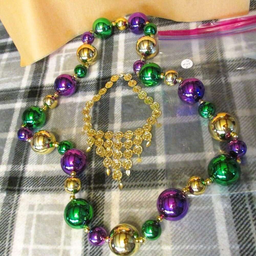 H115-NEW Multicolor Large Necklace and Coin Headpiece